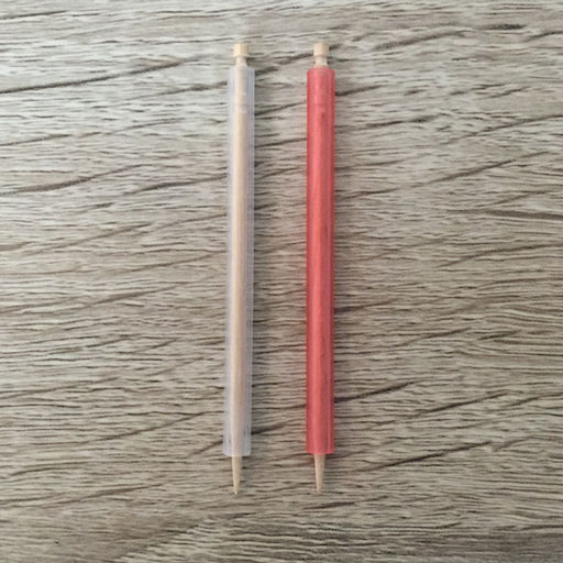 鍼管に爪楊枝を入れてみた（入った！）