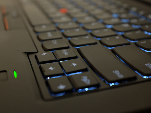ThinkPad X1 YOGAのキーボードのキーの形状